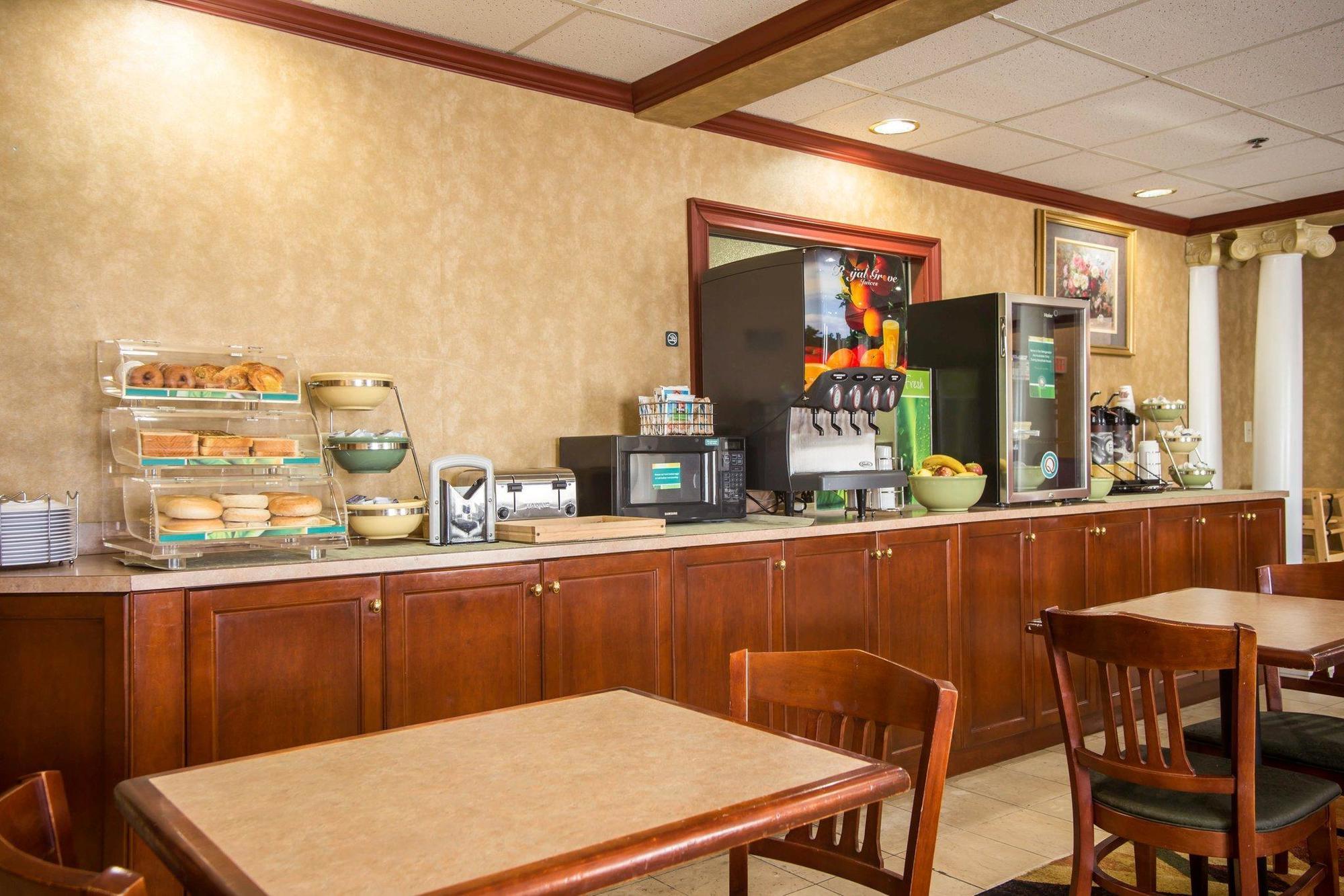 Quality Suites Pineville - Charlotte Εξωτερικό φωτογραφία