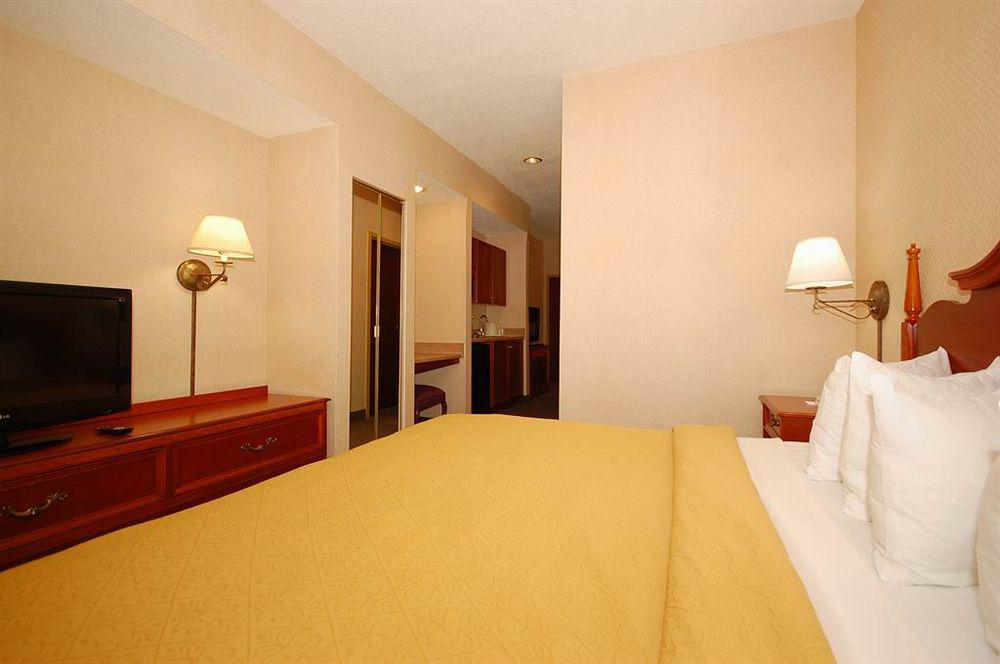 Quality Suites Pineville - Charlotte Εξωτερικό φωτογραφία